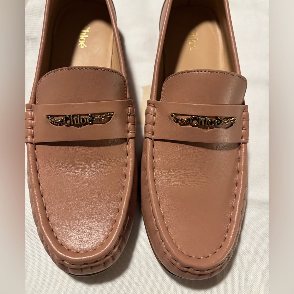 Chloé Leather Penny Loafers - Chain Logo